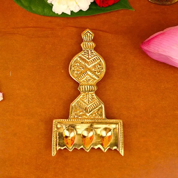 Brass_Three_Wick_Aarti_Diya_For_Puja_&_Aarti