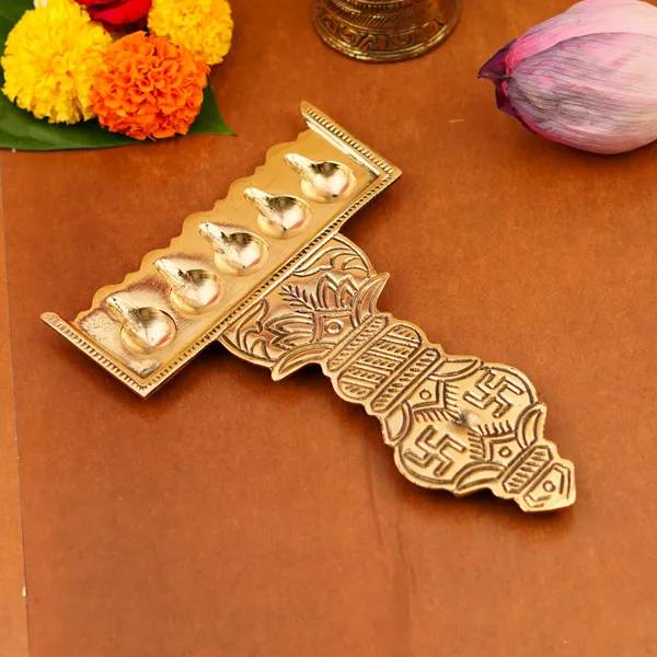 Brass_Panch_Aarti_Diya
