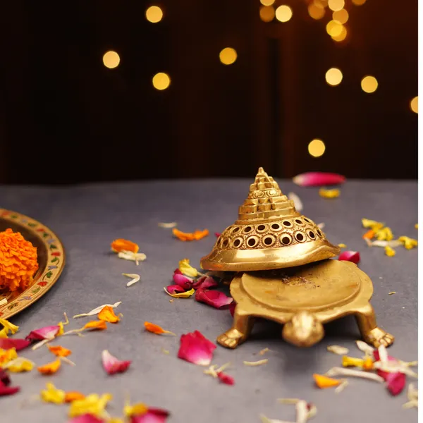 Brass_Meru_Shri_Yantra_Turtle_Loban_Daan_Dhoop_Dani