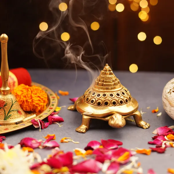 Brass_Meru_Shri_Yantra_Turtle_Loban_Daan_Dhoop_Dani