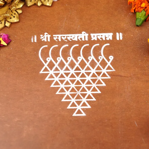 Wooden_Saraswati_Yantra_Kolam_Stencil_5X5_Inch