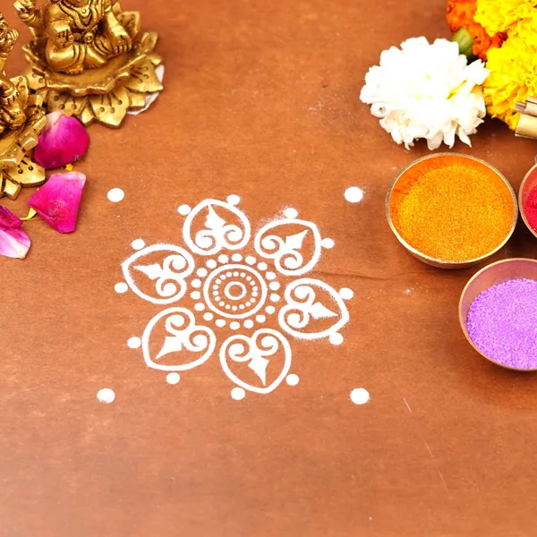 Floral_Design_Wooden_Kolam_Stencil_5X5_Inch
