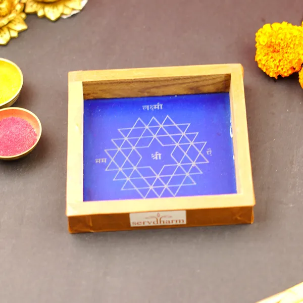 Wooden_Aishwarya_Lakshmi_Kolam_Stencil_5X5_Inch_Pack_Of_50