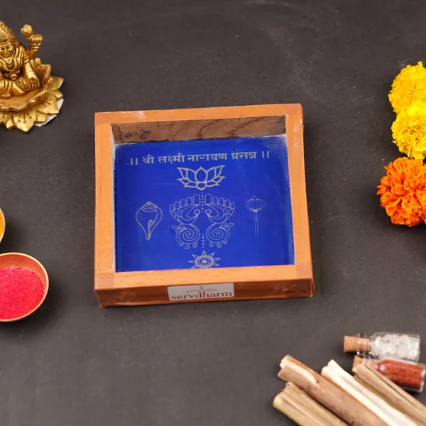 Wooden_Lakshmi_Narayan_Kolam_Stencil_5X5_Inch