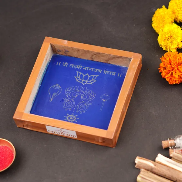 Wooden_Lakshmi_Narayan_Kolam_Stencil_5X5_Inch