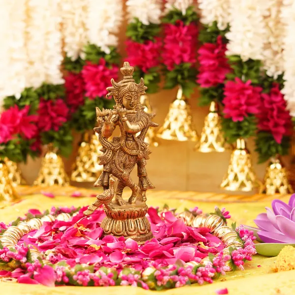 Brass_Krishna_With_Flute_Idol