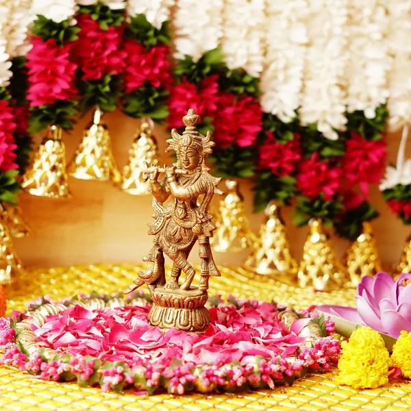 Brass_Krishna_With_Flute_Idol