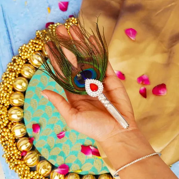 Sterling_Silver_Mor_Chhadi_With_Peacock_Feather_Wooden_Base