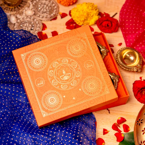 Brass_Lakshmi_Diya_Gift_Set_Of_4