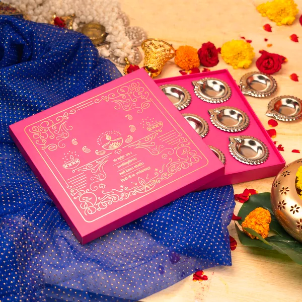 Silver-Plated_Metal_Diwali_Decorative_Diya_Gift_Set_Of_9