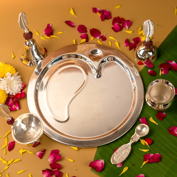 Silver-Plated_Rudraksha_Pooja_Thali_Set_With_Gift_Box