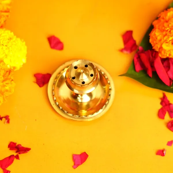 Brass_Agardaan_2_Inch_Incense_Holder