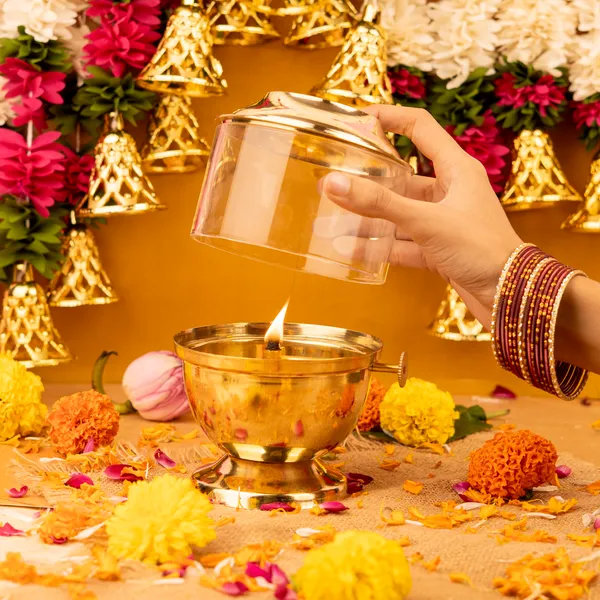 Brass_Akhand_Diya_With_Adjustable_Baati_250Ml_Capacity_Pack_Of_16