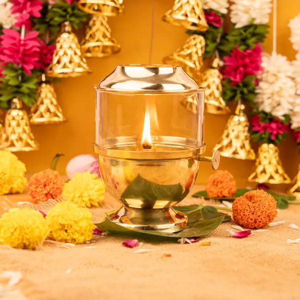 Brass_Akhand_Diya_With_Adjustable_Baati_250Ml_Capacity_Pack_Of_16