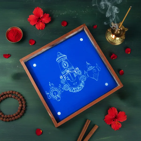 Shankh_Chakra_Namaha_Wooden_Kolam_Stencil_10X10_Inch