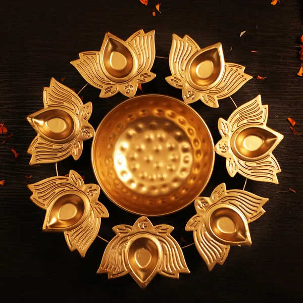 Gold-Plated_Metal_Lotus_Diya_Urli_13_Inch