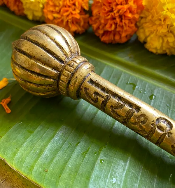 Brass_Jai_Shri_Ram_Gada_3.5_Inch