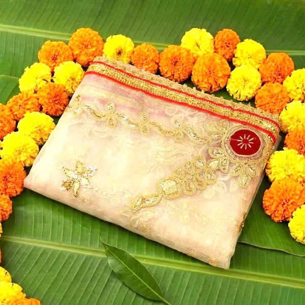 Embroidered_Fabric_Festive_Floral_Mata_Chunri_41.5X18_Inch