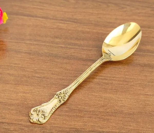 Brass_Puja_Ritual_Spoon_For_Havan_&_Offerings