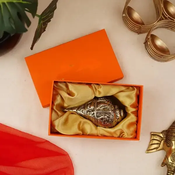 Brass_Ganesh_Shankh_With_Carvings_Gift_Box