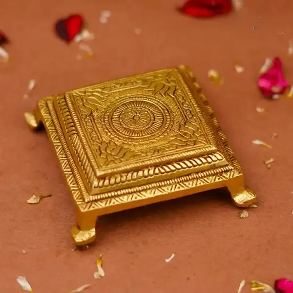 Antique_Brass_Pooja_Chowki_3.5_Inch