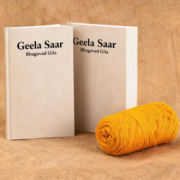 Geeta_Saar_Book_For_Spiritual_Learning_Gifting_-_Pack_Of_2