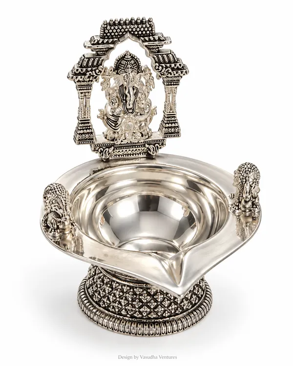 Metal_Traditional_Ganesha_Embossed_Diya