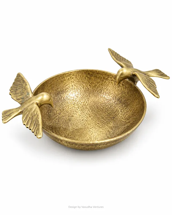 Brass_Decorative_Hammered_Bird_Handle_Bowl