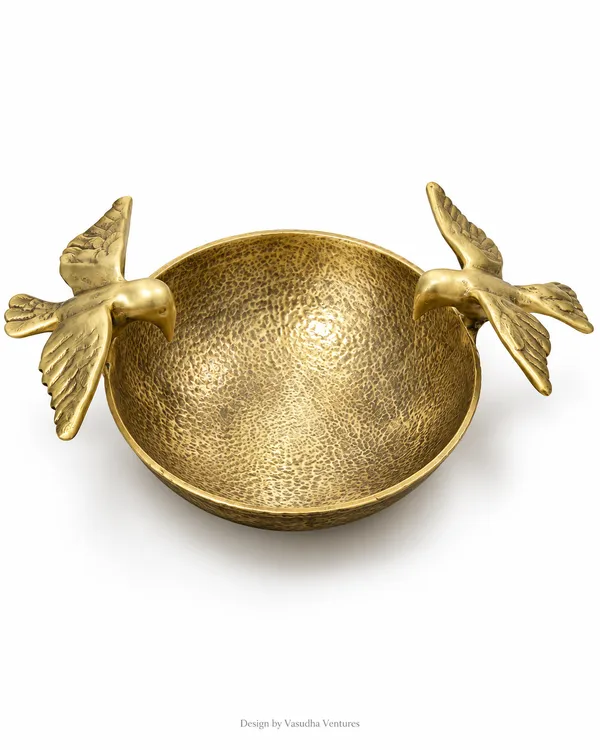 Brass_Decorative_Hammered_Bird_Handle_Bowl