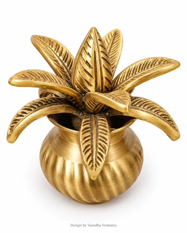 Brass_Traditional_Leaf_Design_Decorative_Flower_Pot