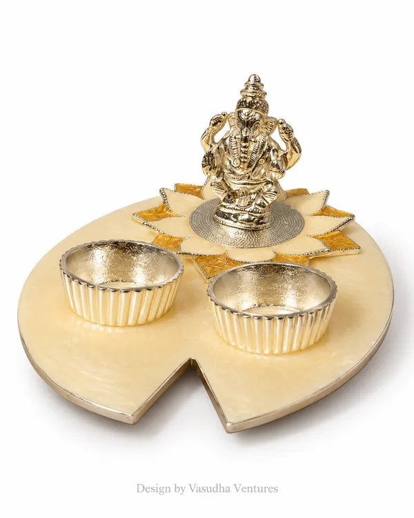 Cream_Traditional_Lotus_Ganesha_Pooja_Thali_Set