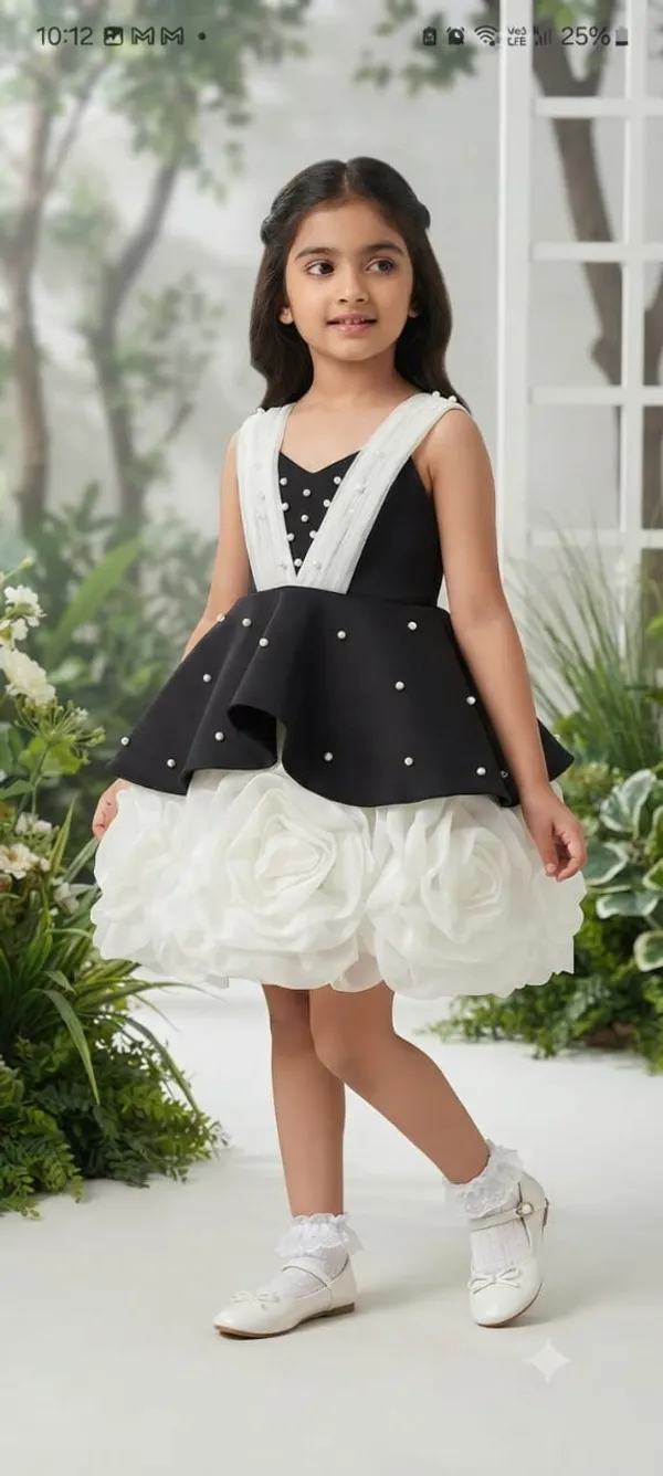 Black_And_White_Sleeveless_Party_Dress_for_Girls