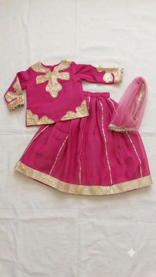 Pink_Ethnic_Lehenga_Choli_Set_for_Girls