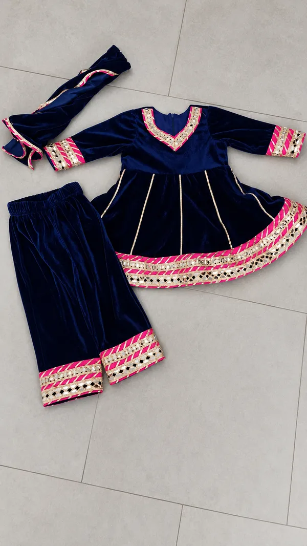 Navy_Blue_Velvet_Anarkali_Set_for_Girls
