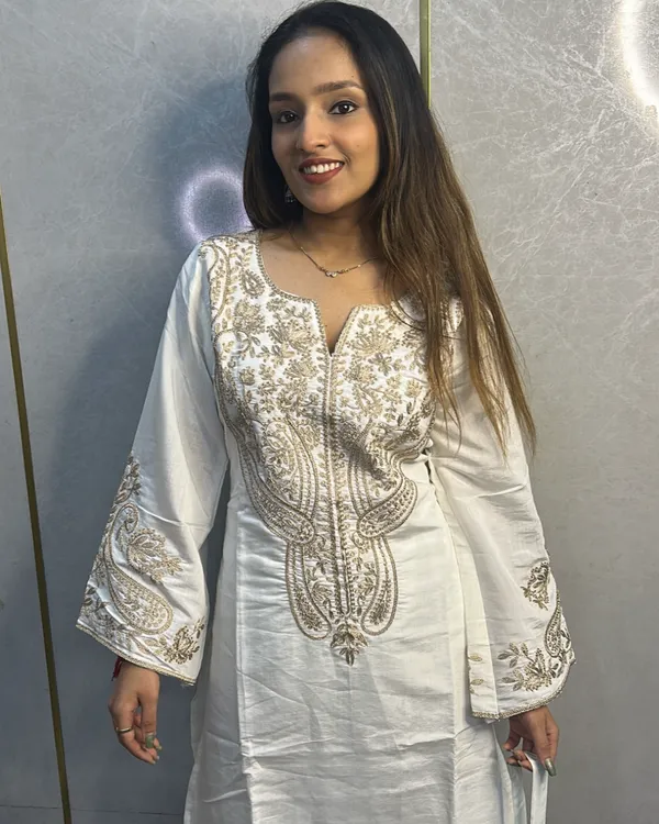 White_Crepe_Kurta_Set_For_Women