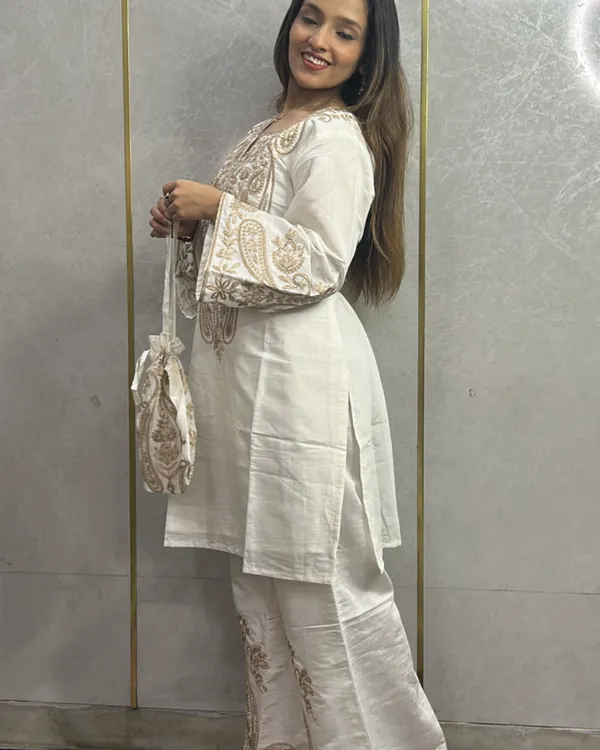 White_Crepe_Kurta_Set_For_Women