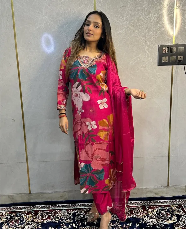 Red_Cotton_Straight_Salwar_Suit_Set_For_Women