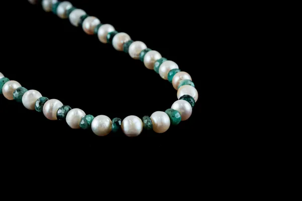 Green_White_Natural_Emerald_Sea_Pearl_Clasp_Necklace_For_Unisex