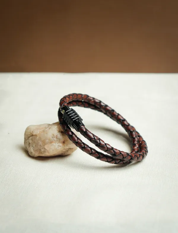 Brown_Leather_Magnetic_Clasp_Bracelet_For_Unisex