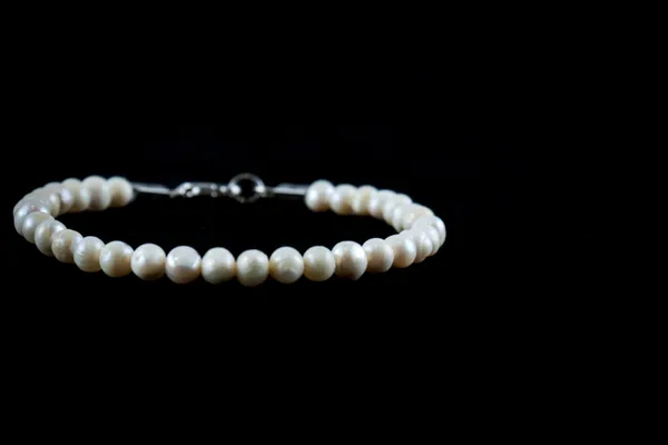 White_Freshwater_Pearl_Clasp_Bracelet_For_Unisex