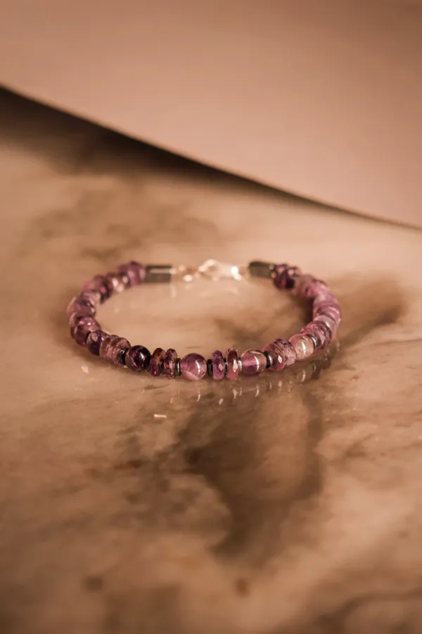 Purple_Multi-Shape_Natural_Amethyst_Clasp_Bracelet_For_Unisex