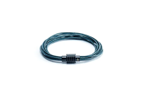 Teal_Leather_Magnetic_Clasp_Bracelet_For_Unisex