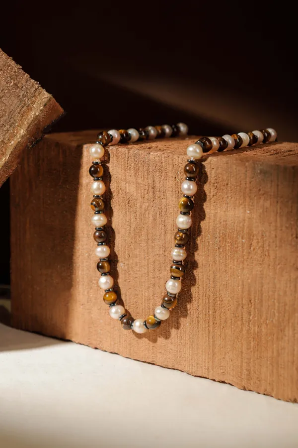 Brown_Tiger_Eye_Sea_Pearl_Natural_Stone_Clasp_Necklace_For_Unisex