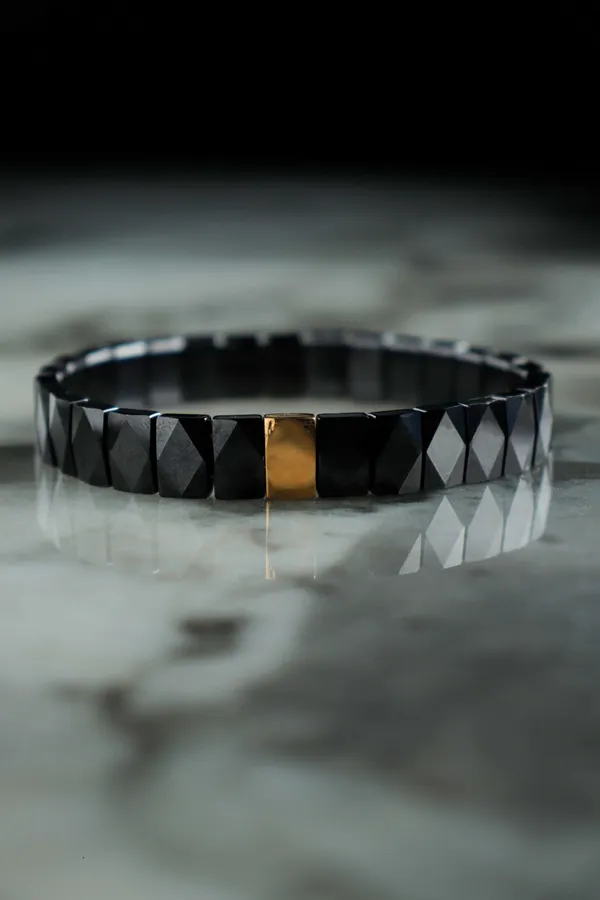 Black_Ceramic_Square_Bead_Minimalist_Bracelet_For_Unisex