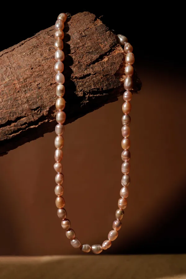 White_Pearl_Clasp_Necklace_For_Unisex