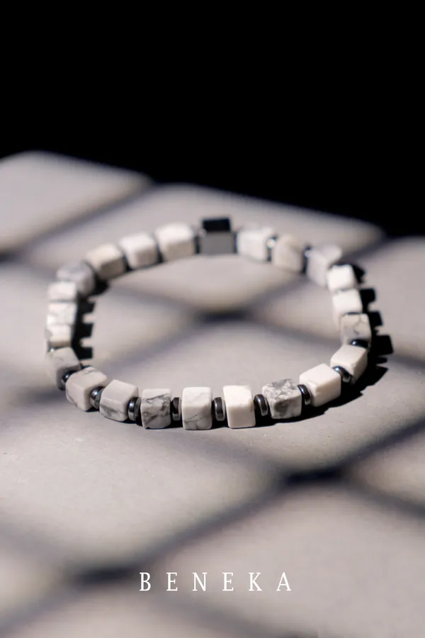 White_Howlite_Natural_Stone_Cube_Cut_Bracelet_For_Unisex