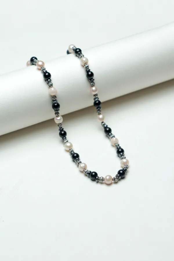 Black_And_White_Onyx_Natural_Stone_Sea_Pearl_Clasp_Necklace_For_Unisex