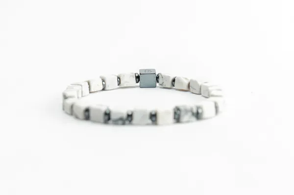 White_Howlite_Natural_Stone_Cube_Cut_Bracelet_For_Unisex