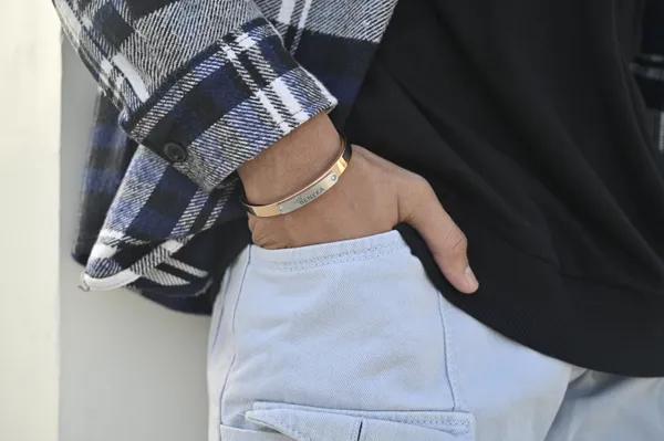 Gold_Stainless_Steel_Engraved_Bangle_Bracelet_For_Unisex