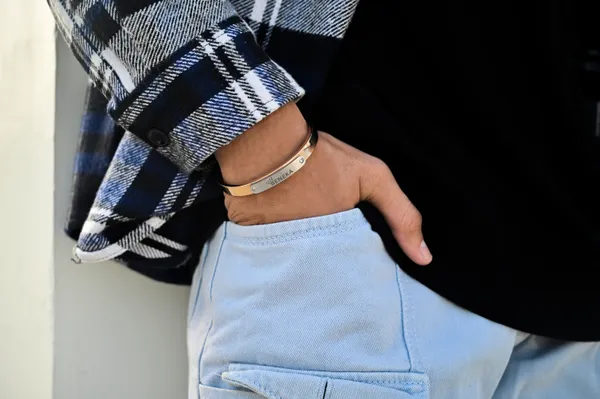 Gold_Stainless_Steel_Engraved_Bangle_Bracelet_For_Unisex